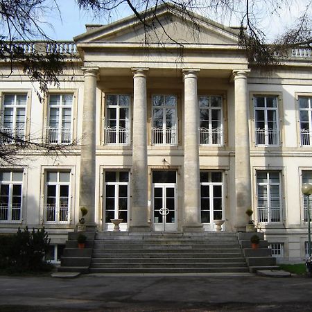 Hostellerie De La Quenoeuille Marquise Exteriér fotografie