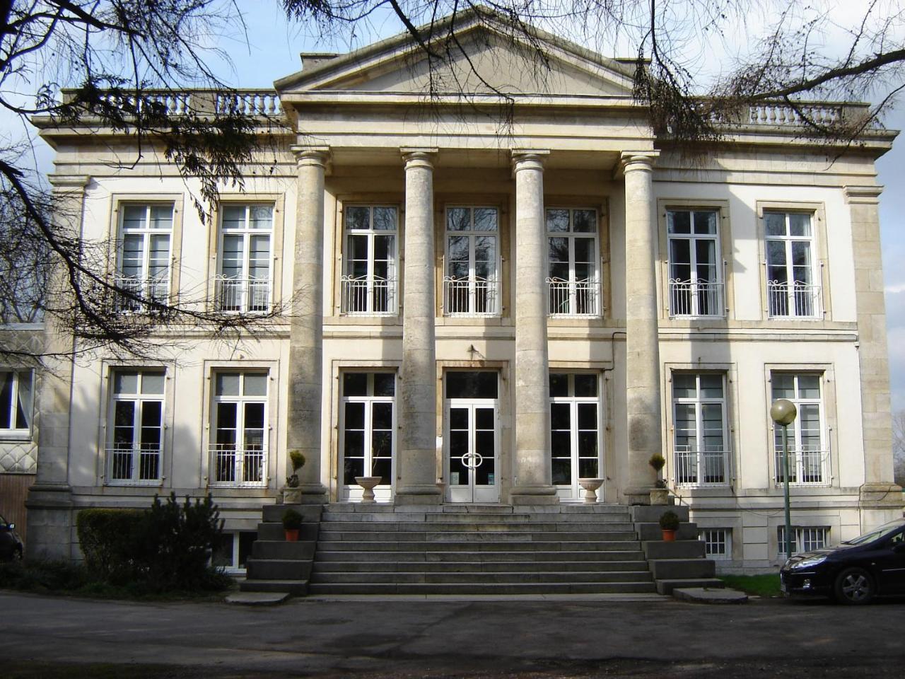 Hostellerie De La Quenoeuille Marquise Exteriér fotografie